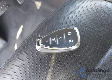 2019 Chevrolet Traverse Premier z USA, uszkodzony, nr VIN 1GNEVKKW4KJ273192